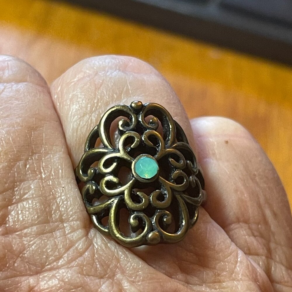 Ring - Picture 2 of 4